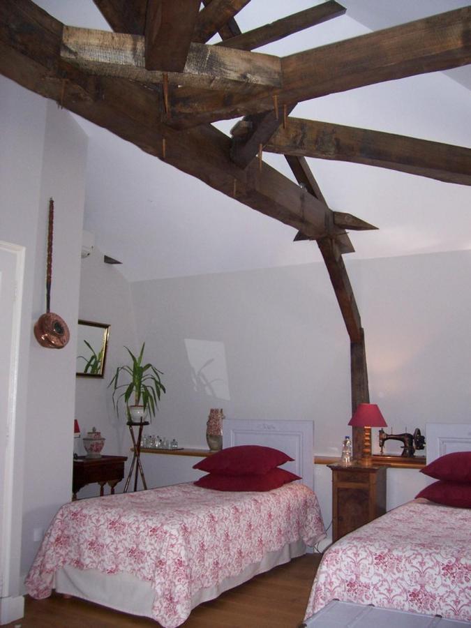 La Jariette Bed & Breakfast Airvault Dış mekan fotoğraf